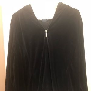 2 Cozy Velvety Hoodies Black /Cranberry